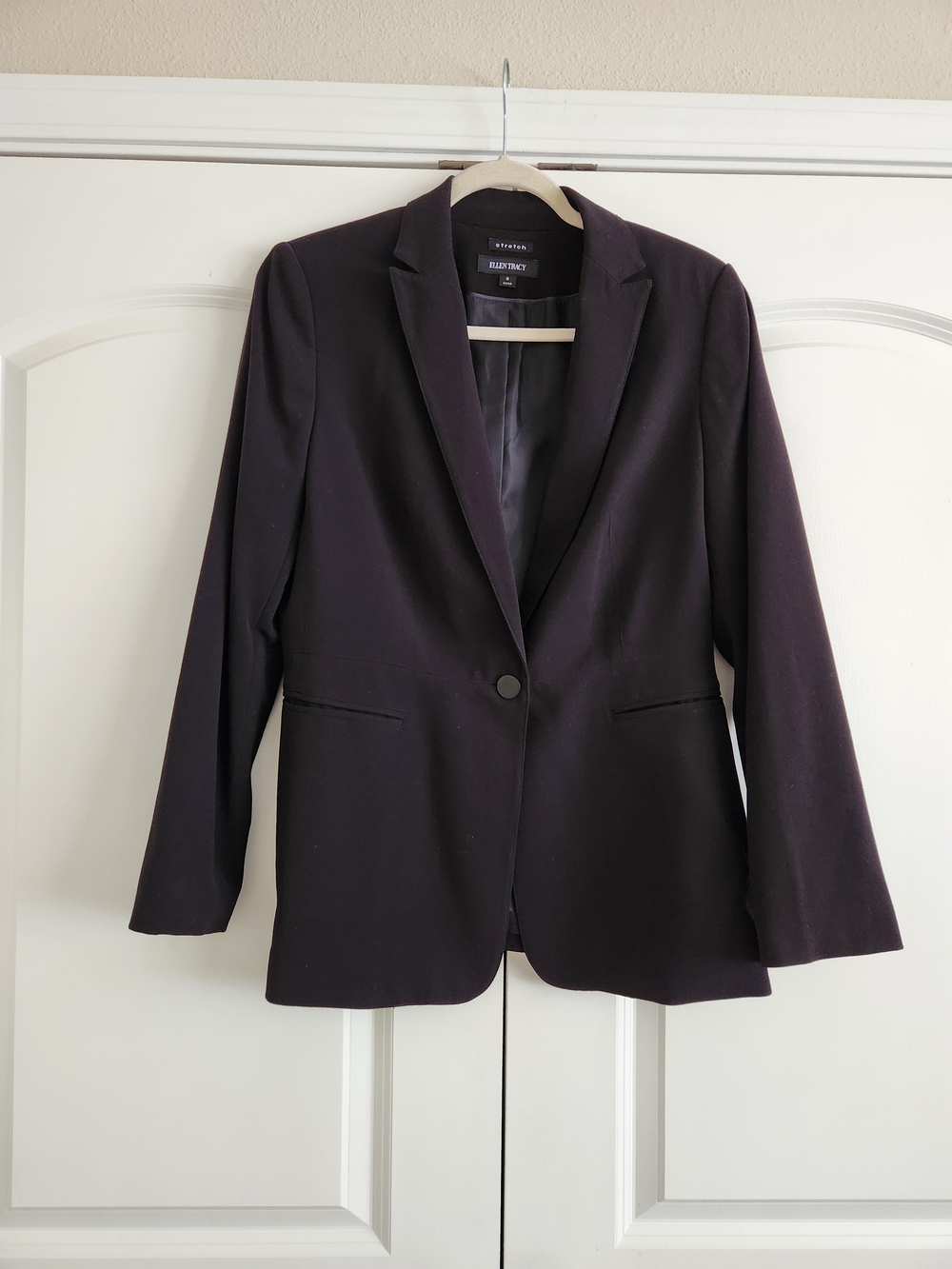 Ellen Tracy Dark Black Single-Button Notch Lapel Blazer